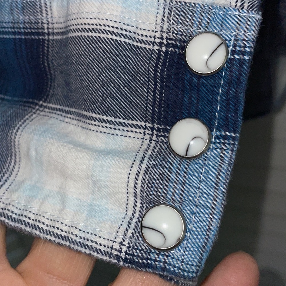 Rodeo shirt. Soft 100% cotton. Lucky Brand Medium. Blue and white - Picture 4 of 5
